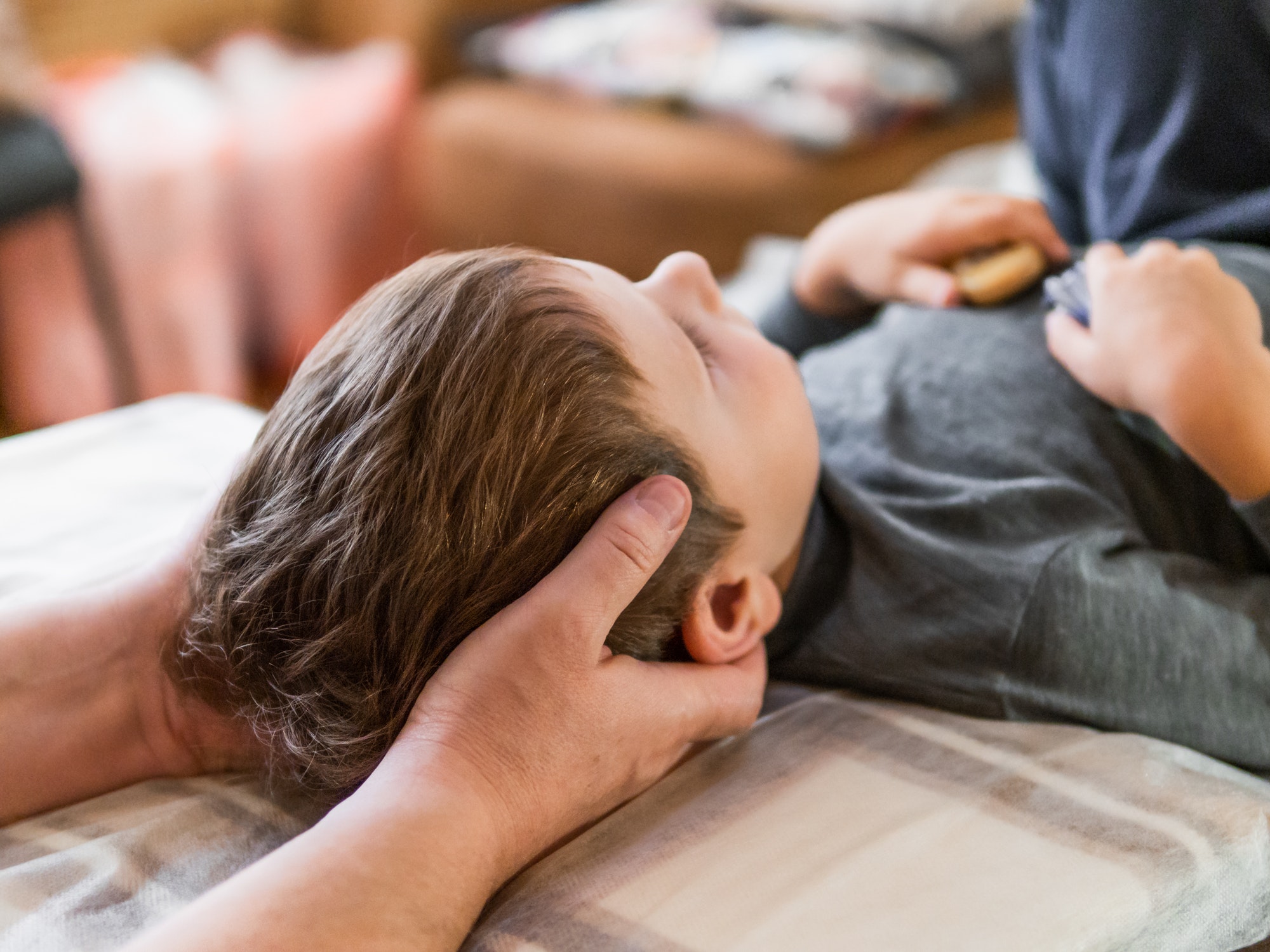 Osteopathy treatment for a child